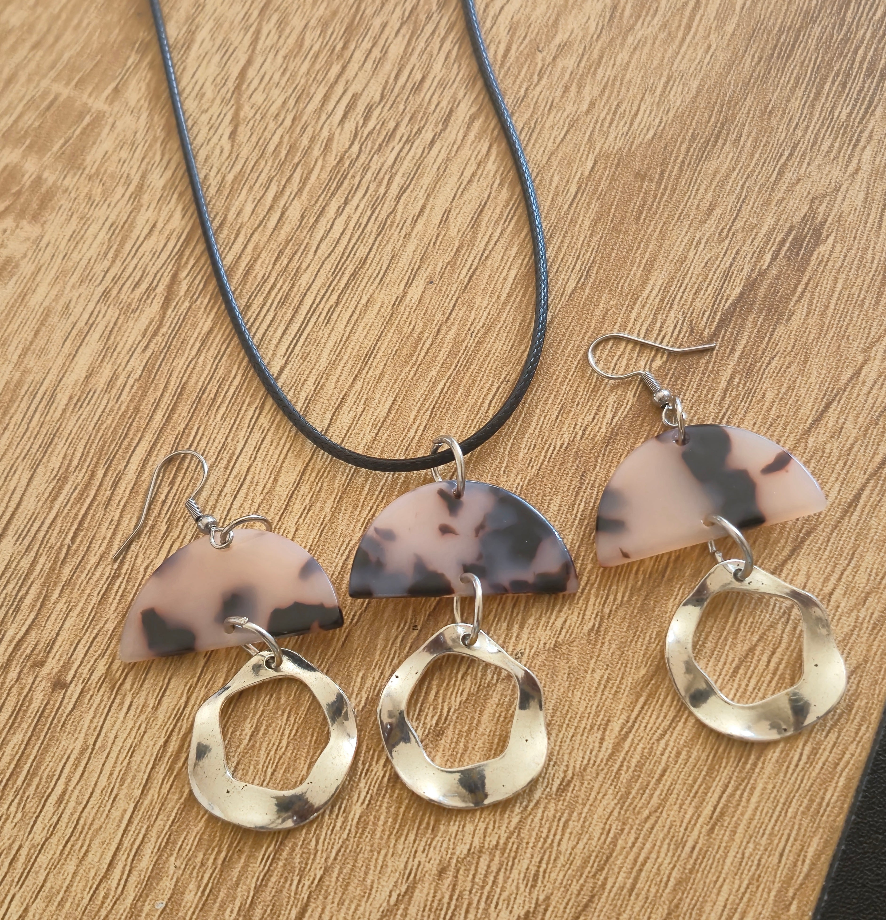 Parrure Boucles et Collier Emy 8